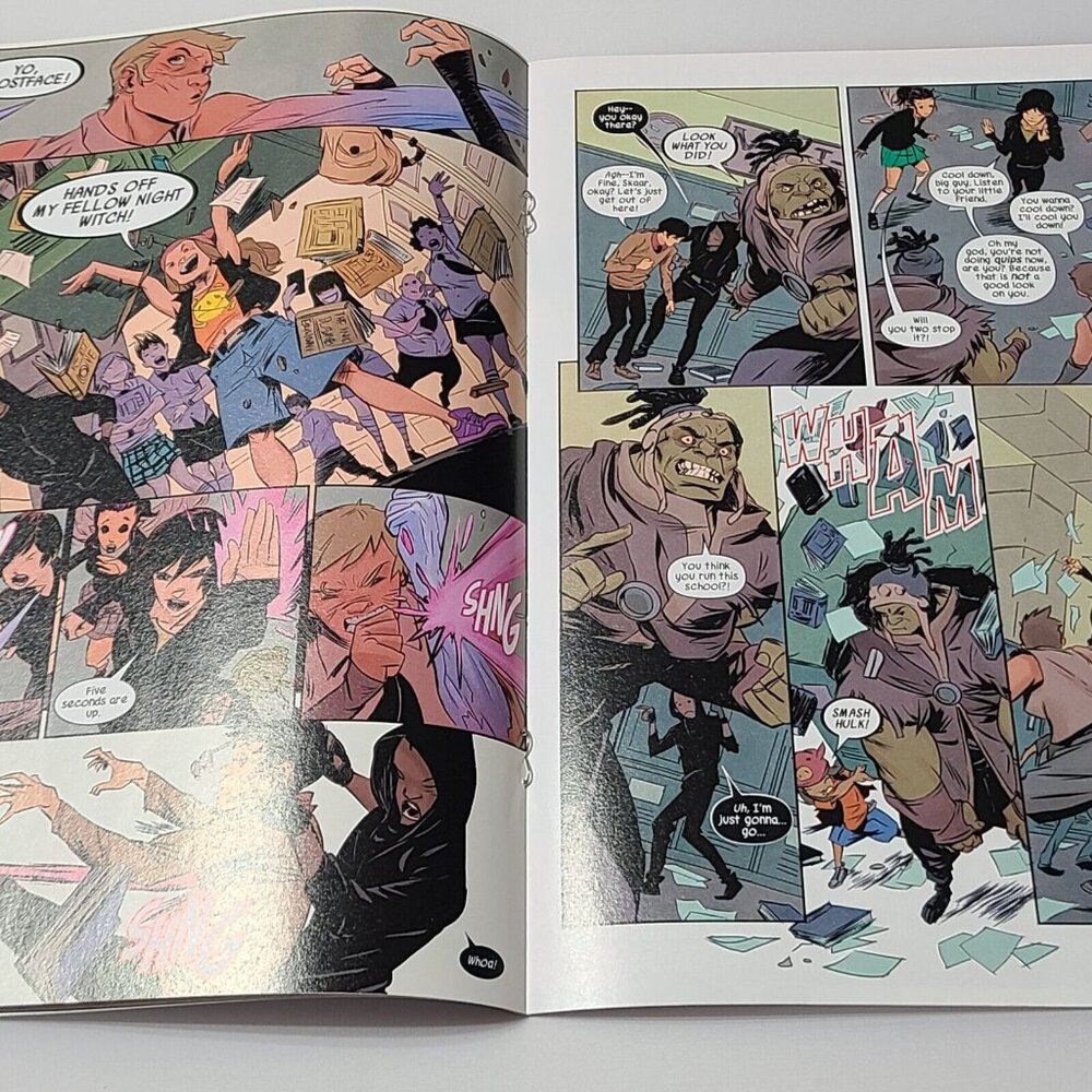 Runaways 1 Marvel Comics 2015 FN/VF Sanford Greene Cover A Battleworld - Picture 6 of 16